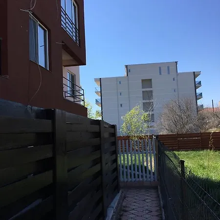 Rubin Si Safir Apartment *
